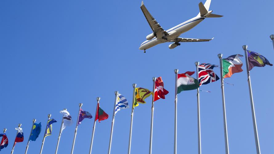 5 Tips to Follow While Booking International Flights ...